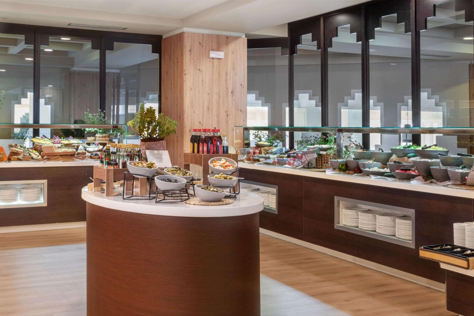 Melia Hotel 4*