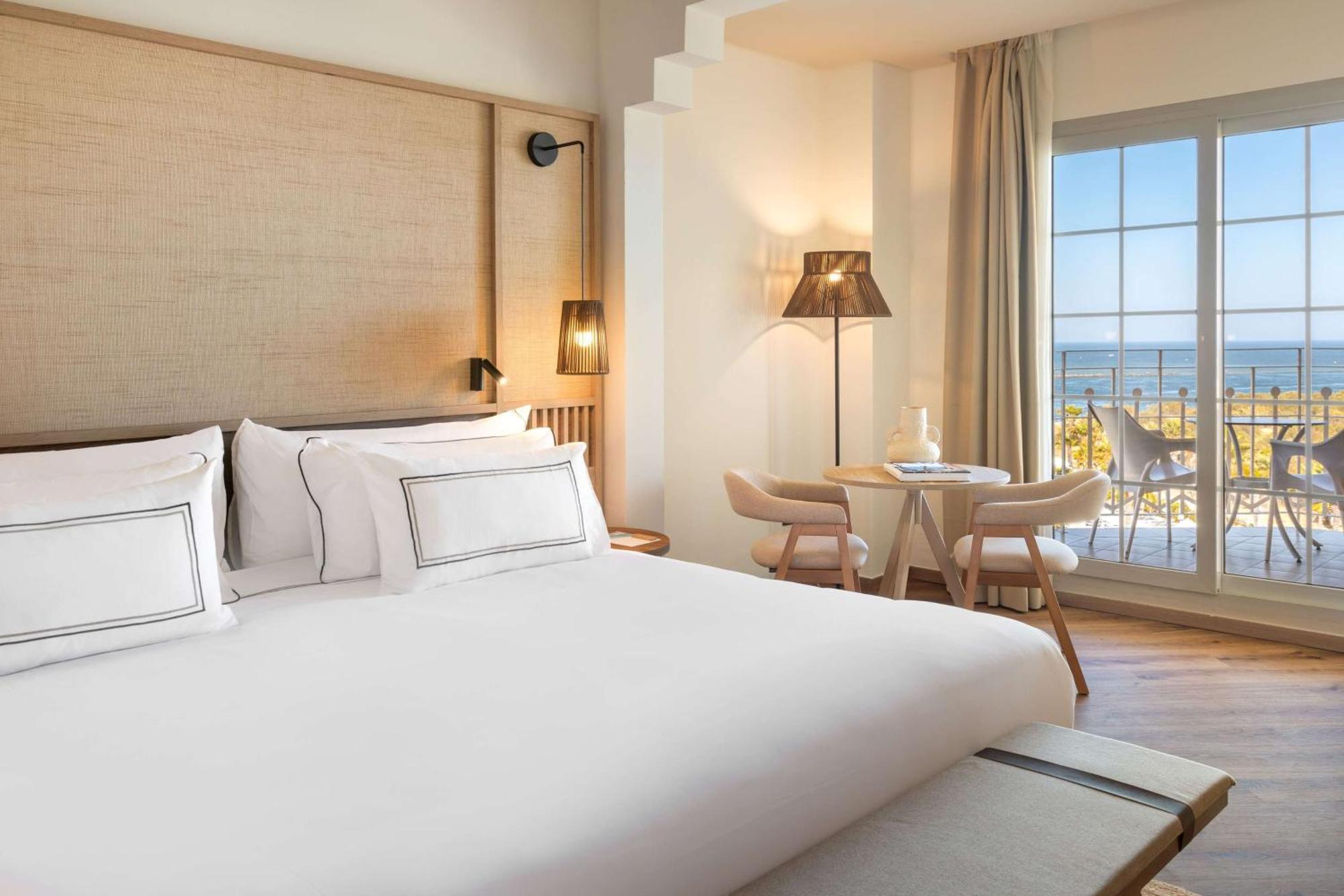 Hotel Melia Isla Canela